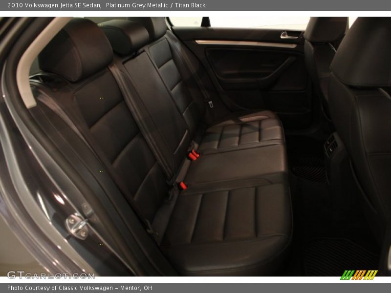 Platinum Grey Metallic / Titan Black 2010 Volkswagen Jetta SE Sedan