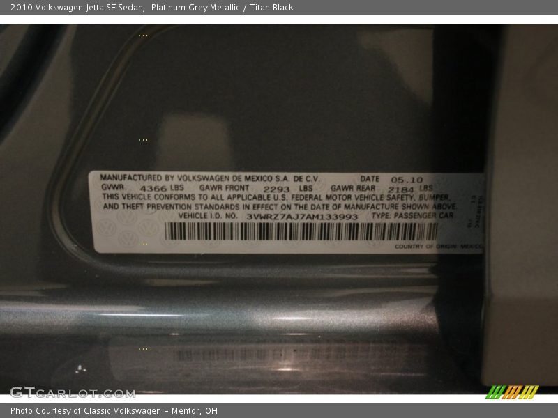Platinum Grey Metallic / Titan Black 2010 Volkswagen Jetta SE Sedan