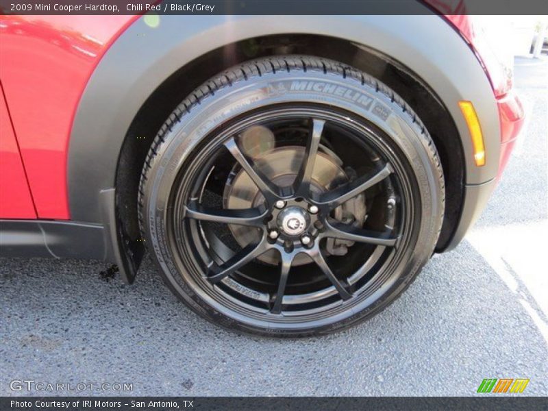 Chili Red / Black/Grey 2009 Mini Cooper Hardtop