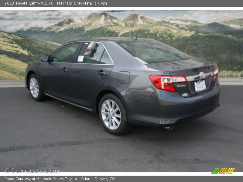 Magnetic Gray Metallic / Ash 2013 Toyota Camry XLE V6