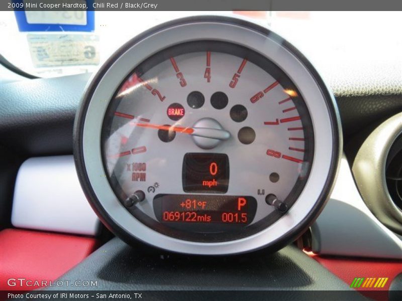 Chili Red / Black/Grey 2009 Mini Cooper Hardtop