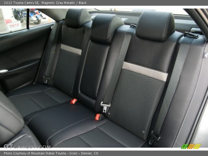 Magnetic Gray Metallic / Black 2013 Toyota Camry SE