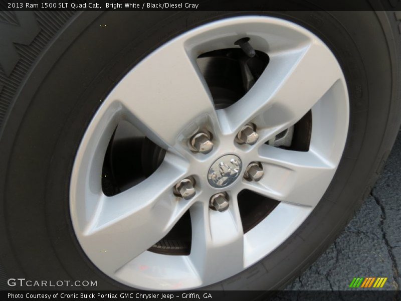 Bright White / Black/Diesel Gray 2013 Ram 1500 SLT Quad Cab