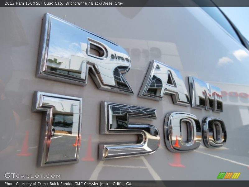 Bright White / Black/Diesel Gray 2013 Ram 1500 SLT Quad Cab