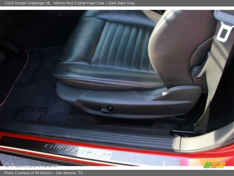 Inferno Red Crystal Pearl Coat / Dark Slate Gray 2009 Dodge Challenger SE
