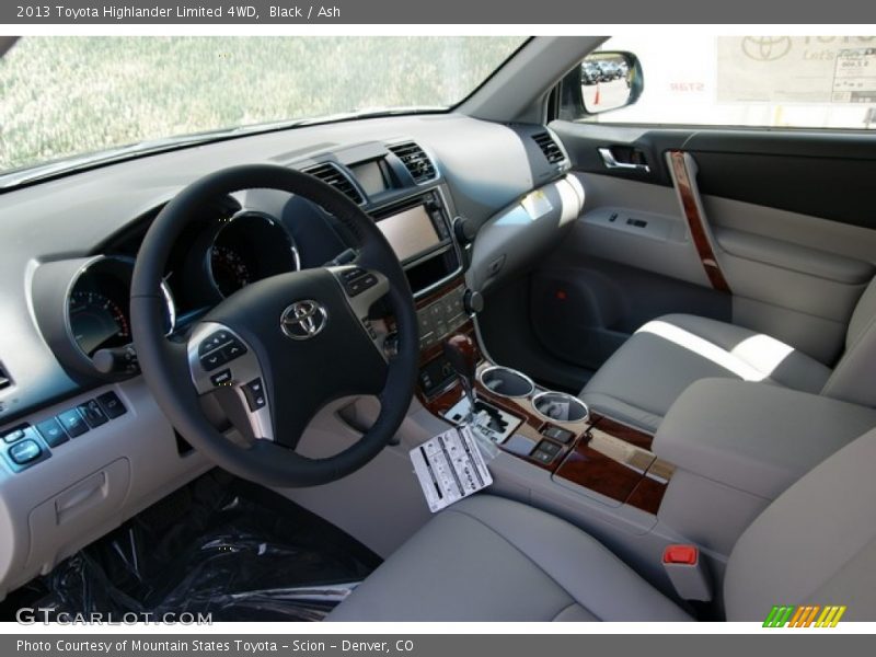 Black / Ash 2013 Toyota Highlander Limited 4WD