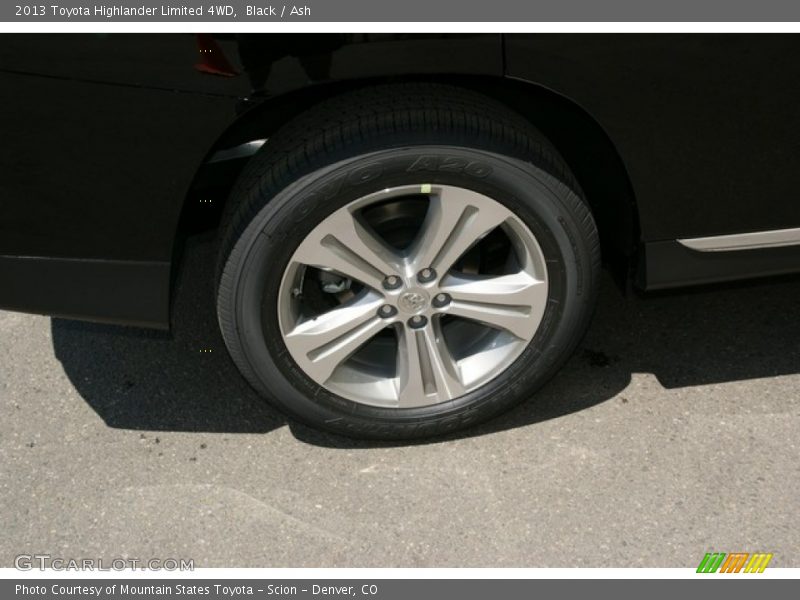 Black / Ash 2013 Toyota Highlander Limited 4WD