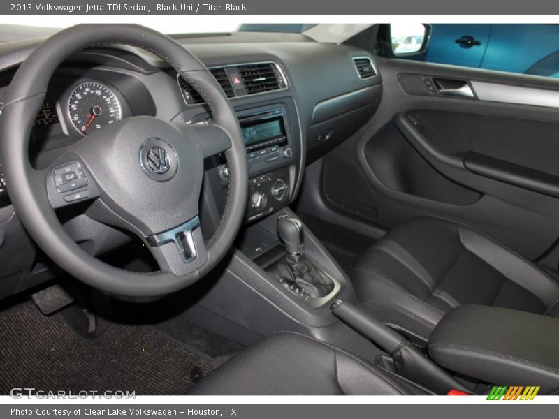 Black Uni / Titan Black 2013 Volkswagen Jetta TDI Sedan