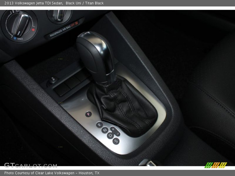Black Uni / Titan Black 2013 Volkswagen Jetta TDI Sedan
