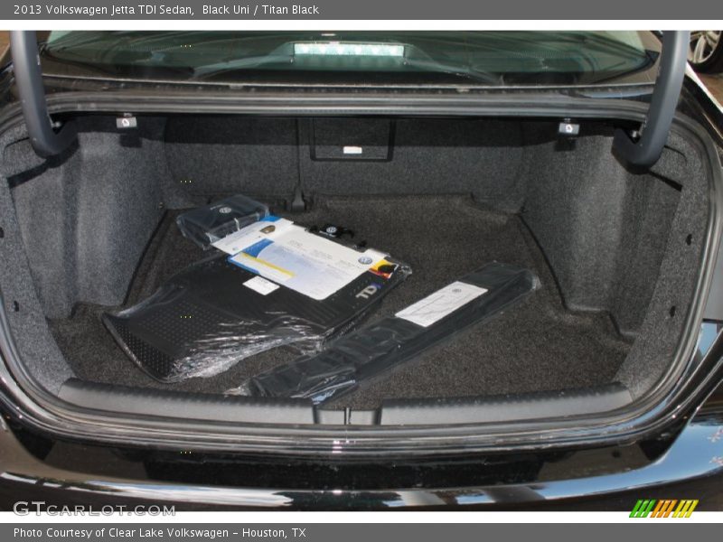 Black Uni / Titan Black 2013 Volkswagen Jetta TDI Sedan