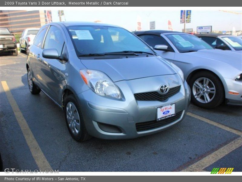 Meteorite Metallic / Dark Charcoal 2009 Toyota Yaris 3 Door Liftback