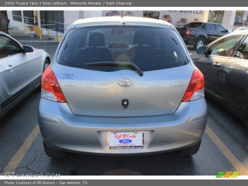 Meteorite Metallic / Dark Charcoal 2009 Toyota Yaris 3 Door Liftback