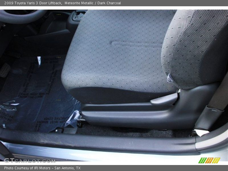 Meteorite Metallic / Dark Charcoal 2009 Toyota Yaris 3 Door Liftback