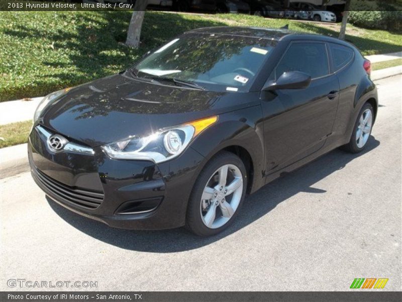 Ultra Black / Gray 2013 Hyundai Veloster