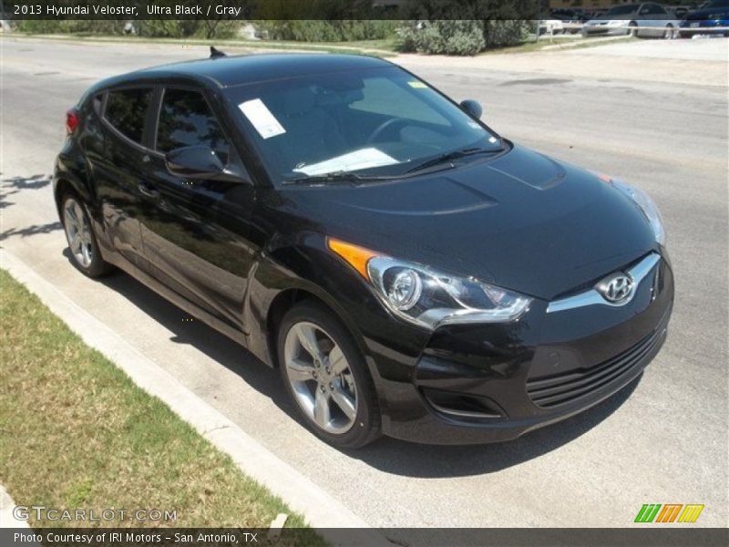 Ultra Black / Gray 2013 Hyundai Veloster