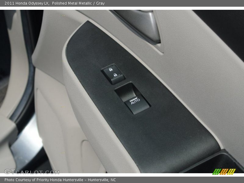Polished Metal Metallic / Gray 2011 Honda Odyssey LX