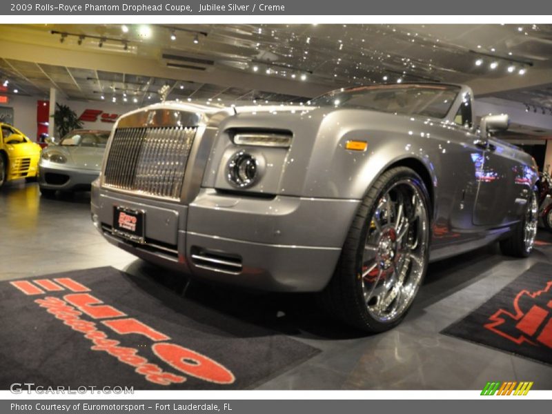 Jubilee Silver / Creme 2009 Rolls-Royce Phantom Drophead Coupe