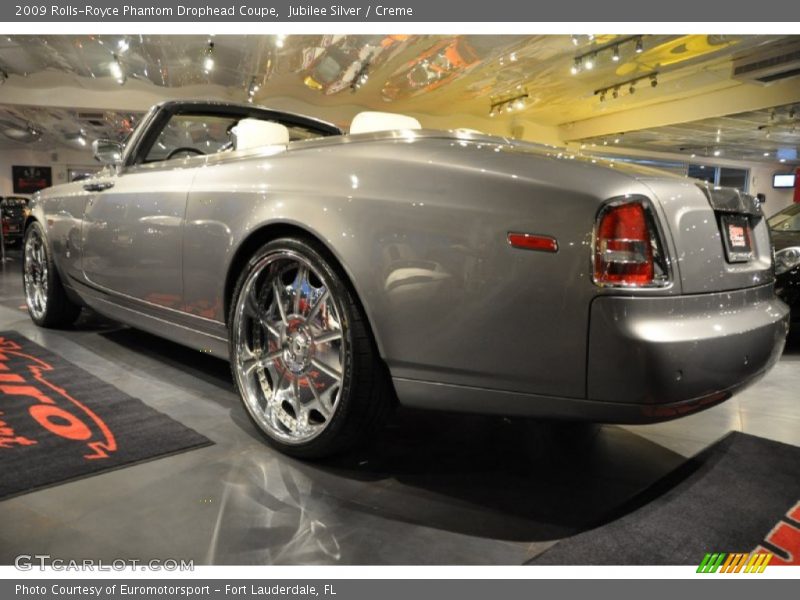 Jubilee Silver / Creme 2009 Rolls-Royce Phantom Drophead Coupe