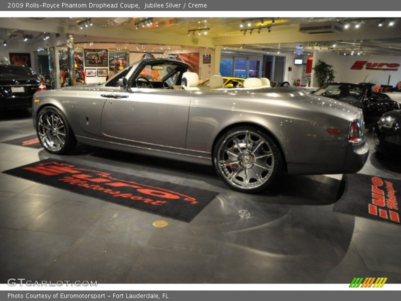 Jubilee Silver / Creme 2009 Rolls-Royce Phantom Drophead Coupe