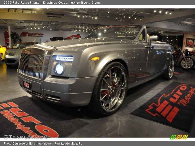 Jubilee Silver / Creme 2009 Rolls-Royce Phantom Drophead Coupe