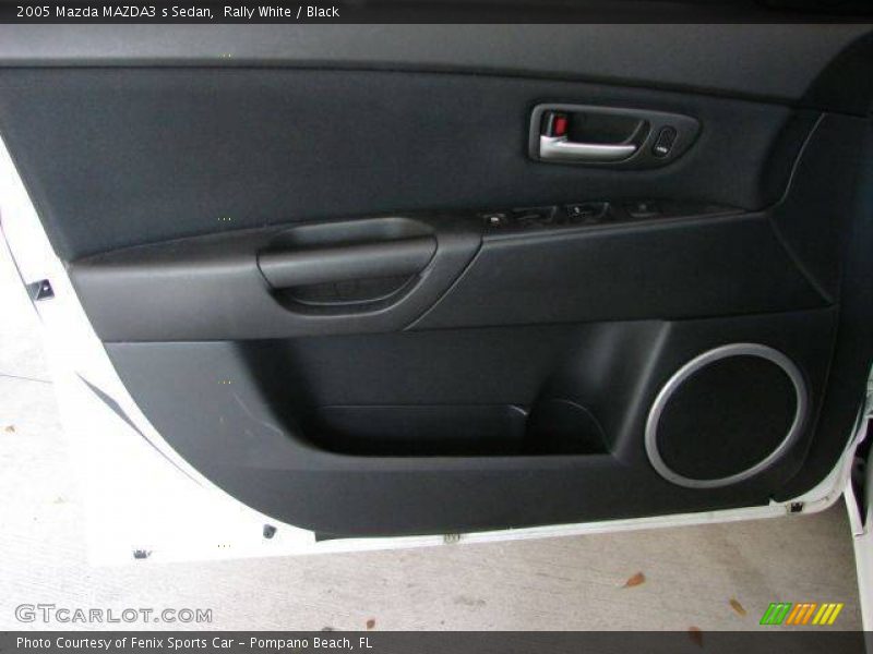 Rally White / Black 2005 Mazda MAZDA3 s Sedan