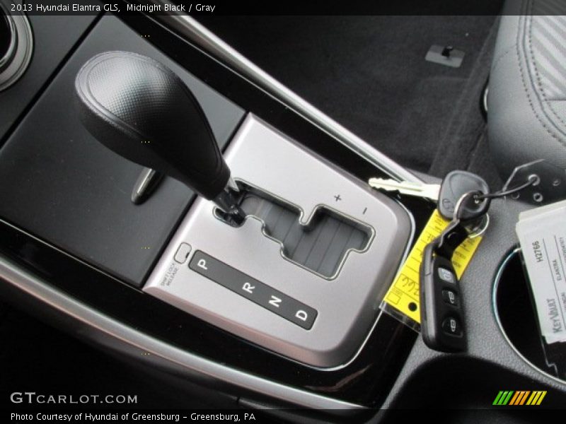 Midnight Black / Gray 2013 Hyundai Elantra GLS