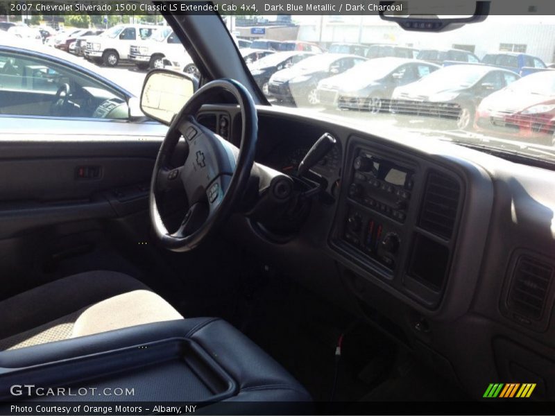 Dark Blue Metallic / Dark Charcoal 2007 Chevrolet Silverado 1500 Classic LS Extended Cab 4x4