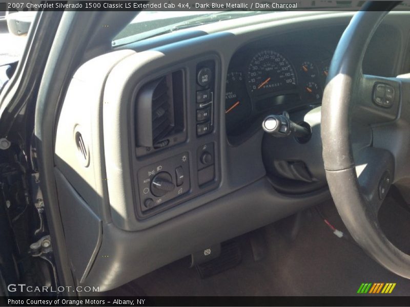 Dark Blue Metallic / Dark Charcoal 2007 Chevrolet Silverado 1500 Classic LS Extended Cab 4x4