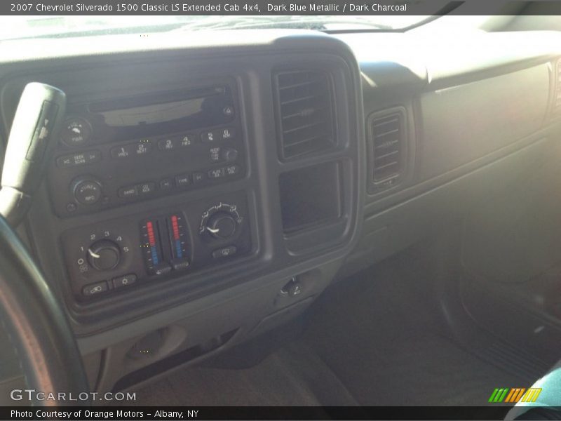 Dark Blue Metallic / Dark Charcoal 2007 Chevrolet Silverado 1500 Classic LS Extended Cab 4x4