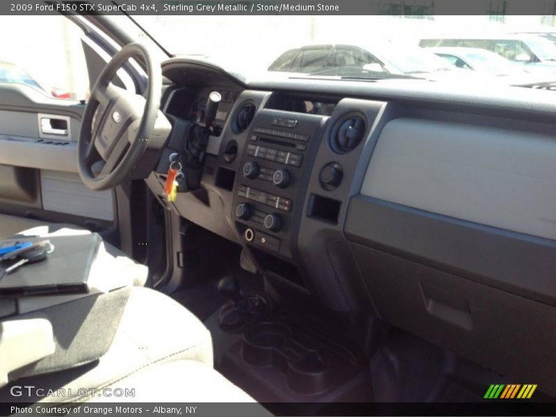 Sterling Grey Metallic / Stone/Medium Stone 2009 Ford F150 STX SuperCab 4x4