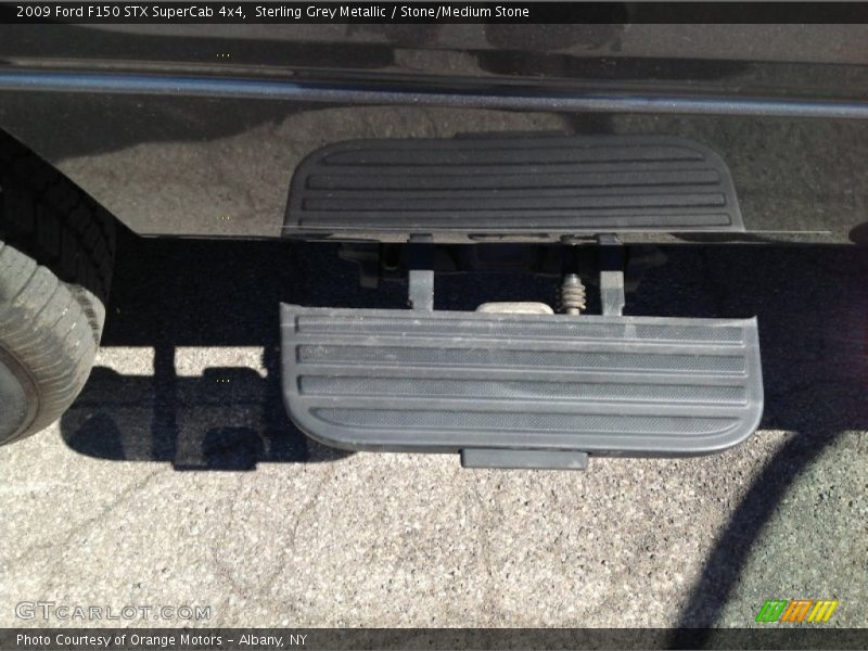 Sterling Grey Metallic / Stone/Medium Stone 2009 Ford F150 STX SuperCab 4x4