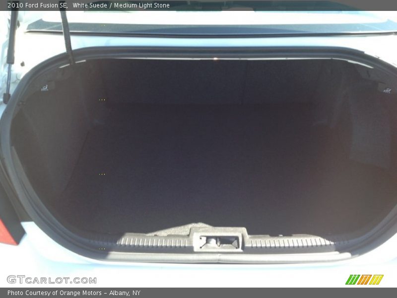 White Suede / Medium Light Stone 2010 Ford Fusion SE