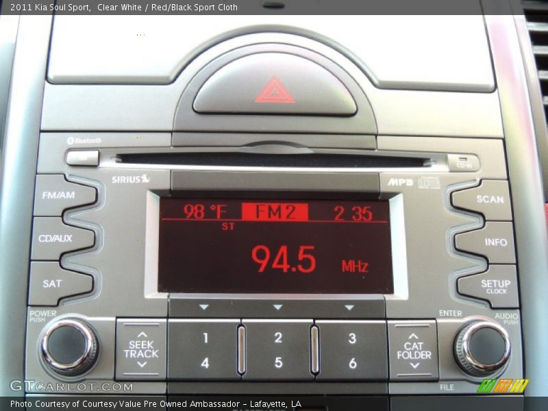 Clear White / Red/Black Sport Cloth 2011 Kia Soul Sport