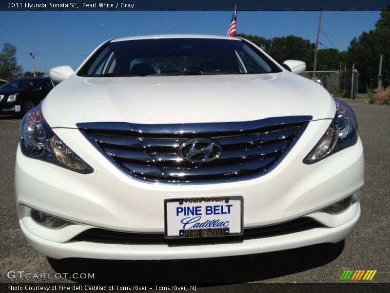 Pearl White / Gray 2011 Hyundai Sonata SE