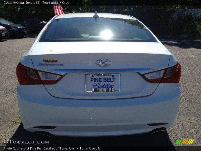 Pearl White / Gray 2011 Hyundai Sonata SE