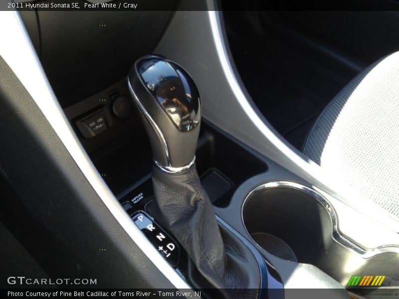 Pearl White / Gray 2011 Hyundai Sonata SE