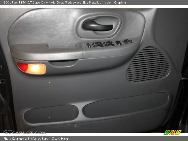 Deep Wedgewood Blue Metallic / Medium Graphite 2001 Ford F150 XLT SuperCrew 4x4