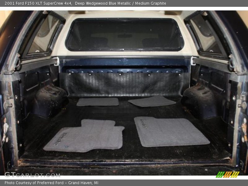 Deep Wedgewood Blue Metallic / Medium Graphite 2001 Ford F150 XLT SuperCrew 4x4