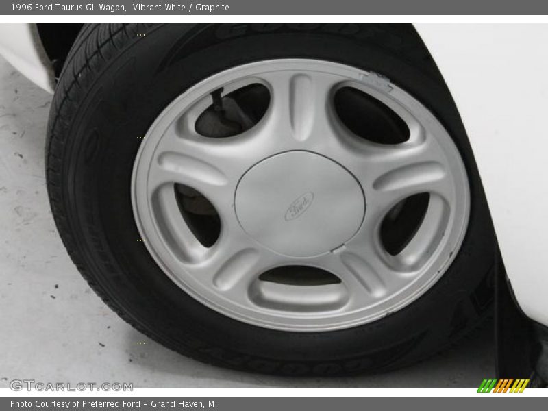  1996 Taurus GL Wagon Wheel