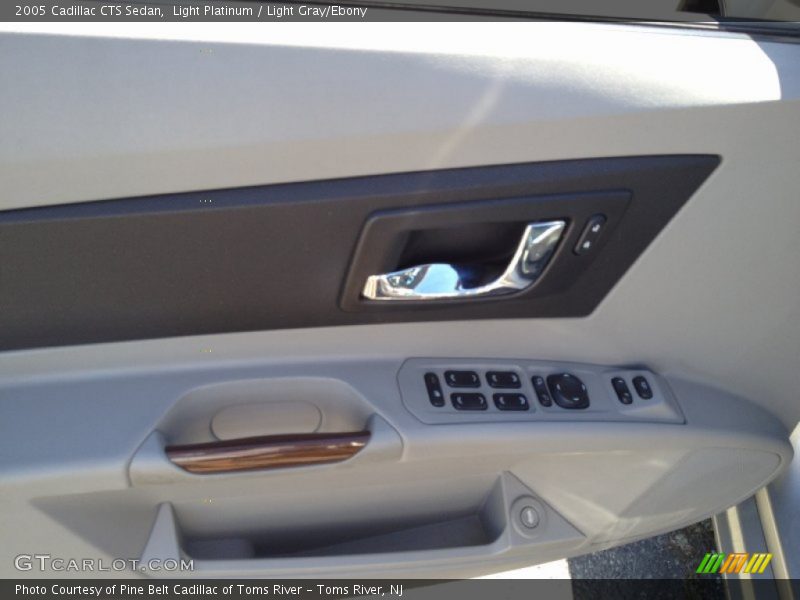 Light Platinum / Light Gray/Ebony 2005 Cadillac CTS Sedan