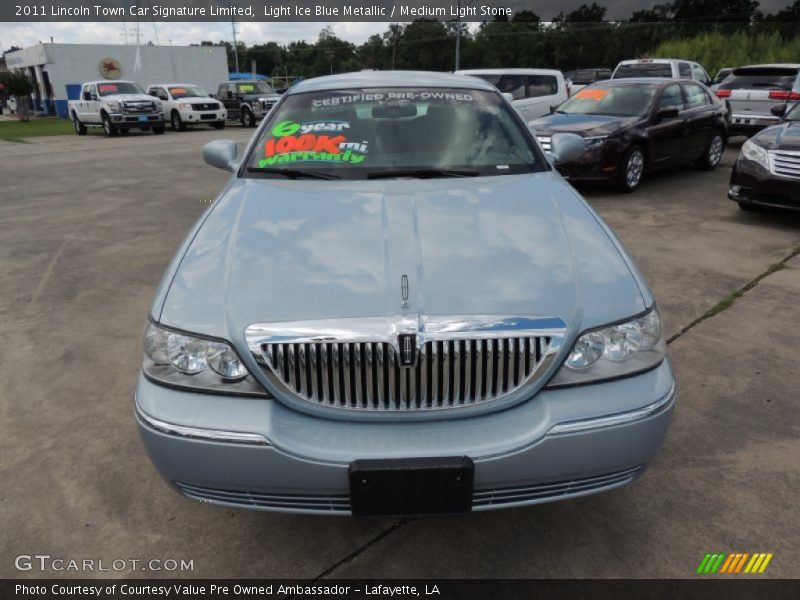 Light Ice Blue Metallic / Medium Light Stone 2011 Lincoln Town Car Signature Limited