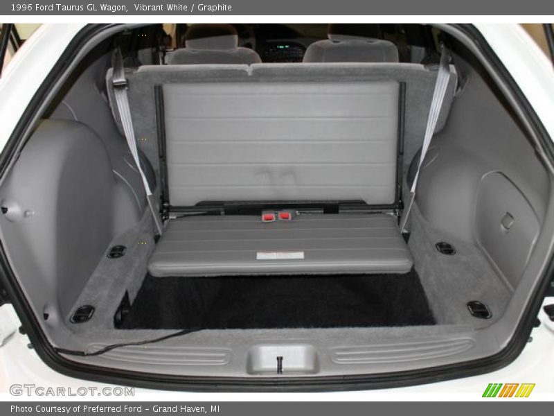  1996 Taurus GL Wagon Trunk