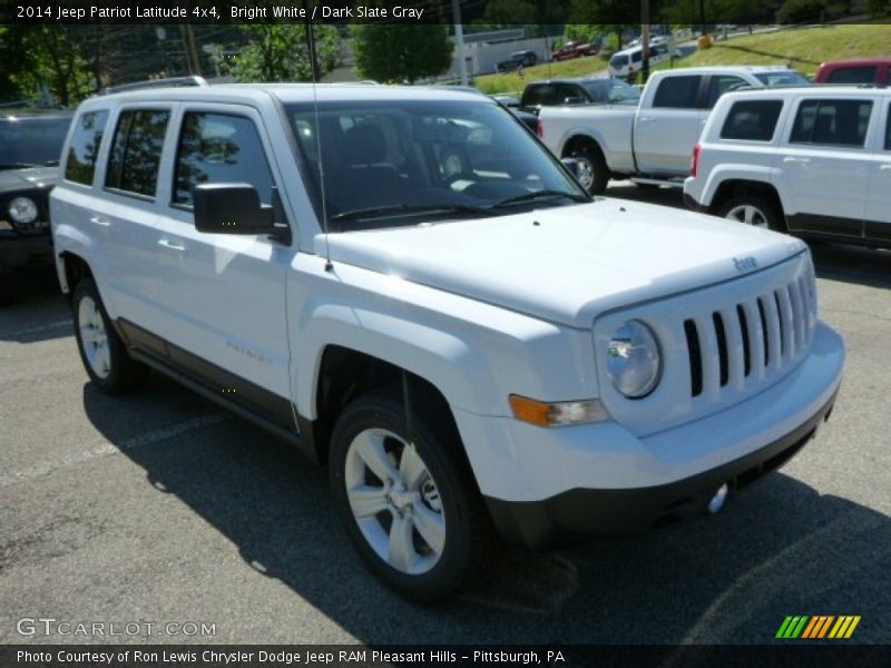 Bright White / Dark Slate Gray 2014 Jeep Patriot Latitude 4x4