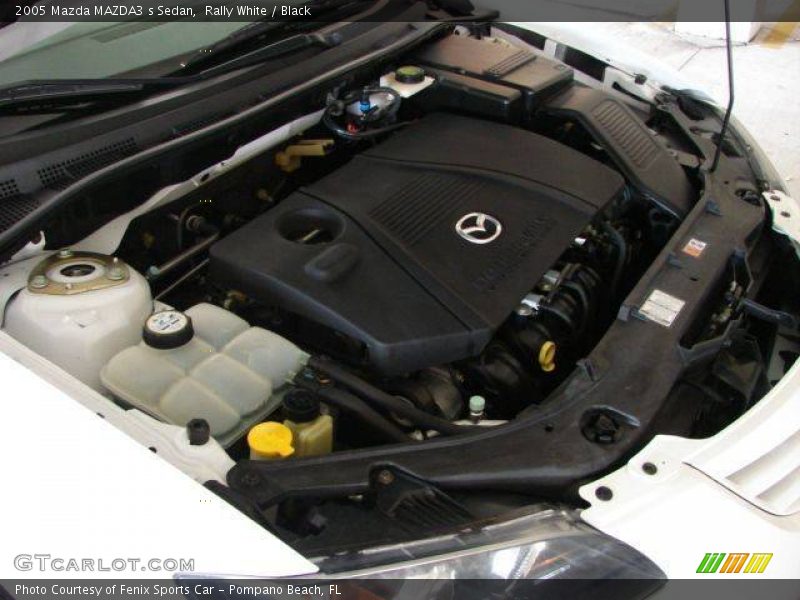 Rally White / Black 2005 Mazda MAZDA3 s Sedan