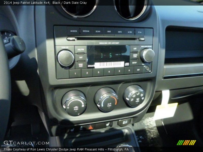 Black / Dark Slate Gray 2014 Jeep Patriot Latitude 4x4