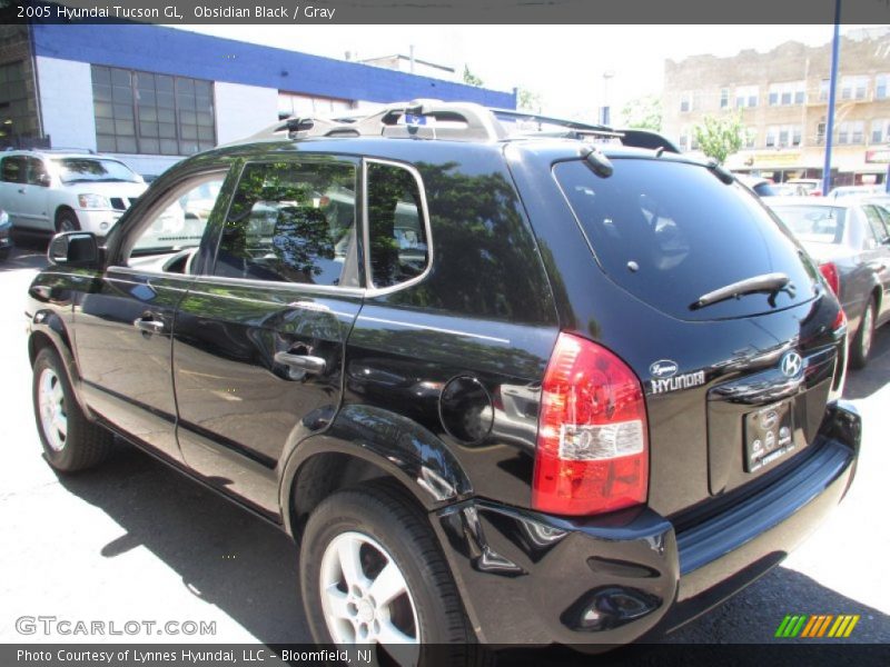 Obsidian Black / Gray 2005 Hyundai Tucson GL