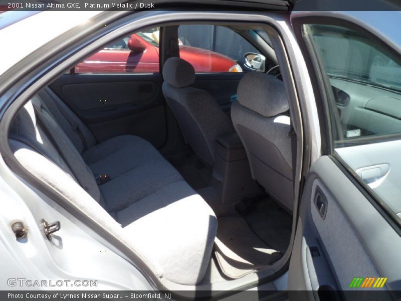 Platinum Metallic / Dusk 2001 Nissan Altima GXE