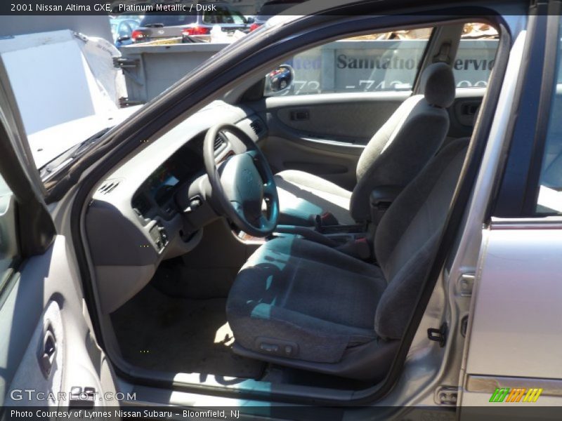 Platinum Metallic / Dusk 2001 Nissan Altima GXE