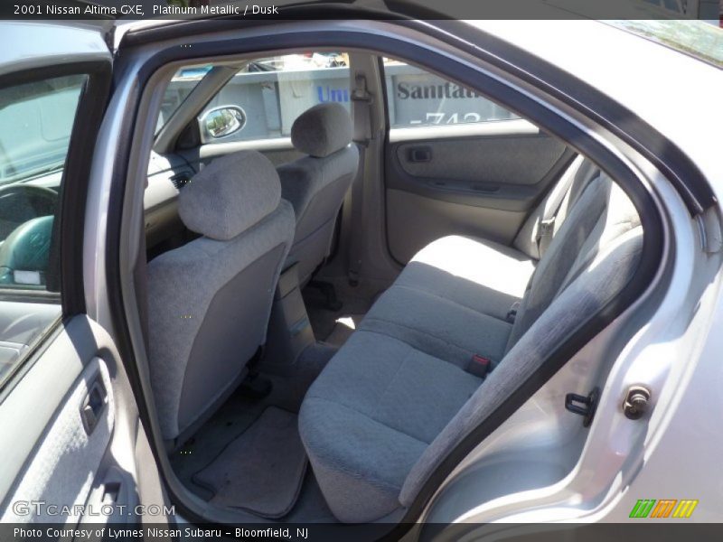 Platinum Metallic / Dusk 2001 Nissan Altima GXE