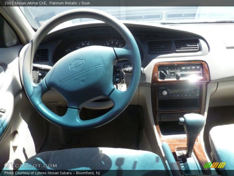 Platinum Metallic / Dusk 2001 Nissan Altima GXE